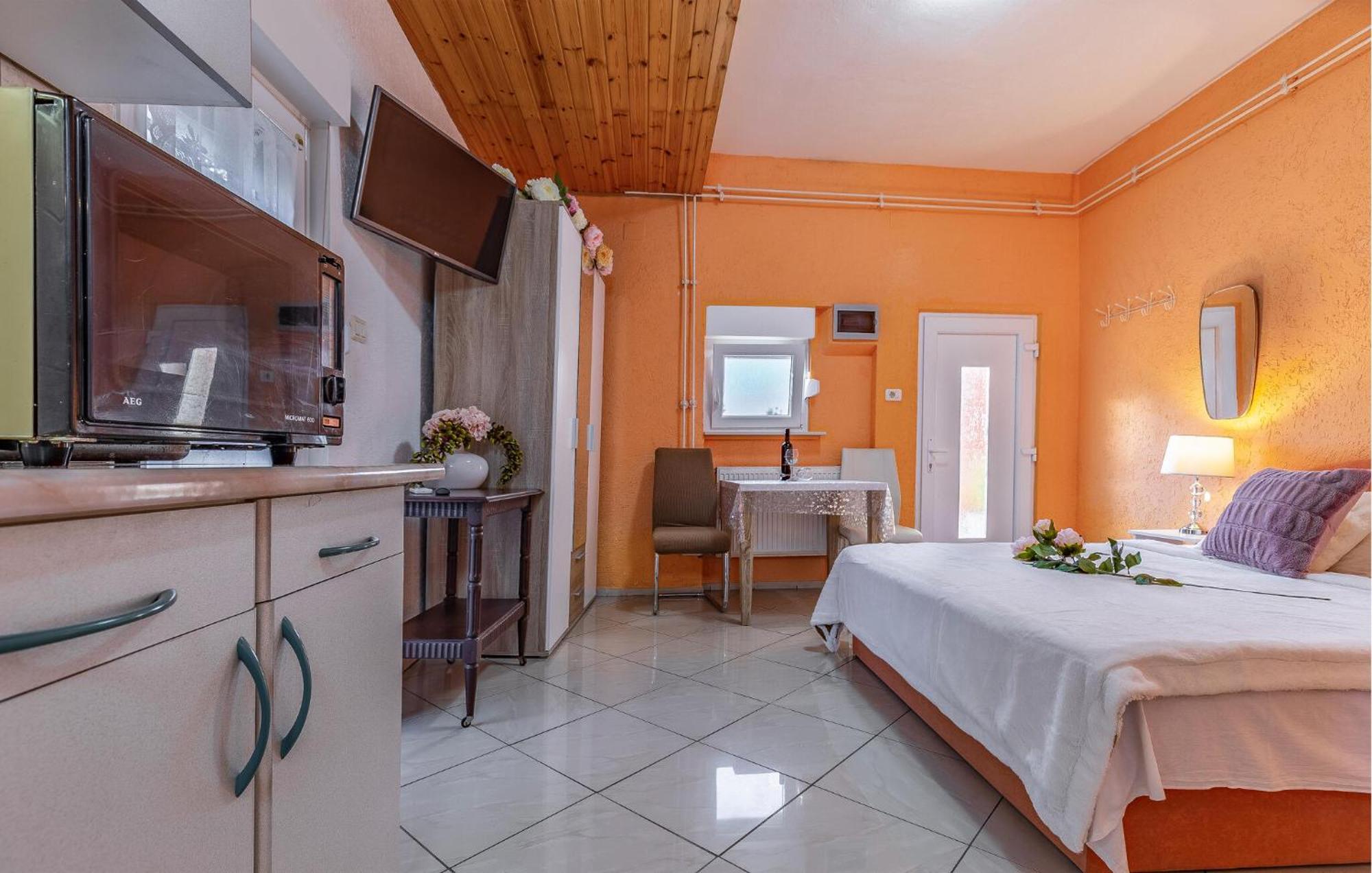 Pet Friendly Apartment In Medulin With Wifi Buitenkant foto