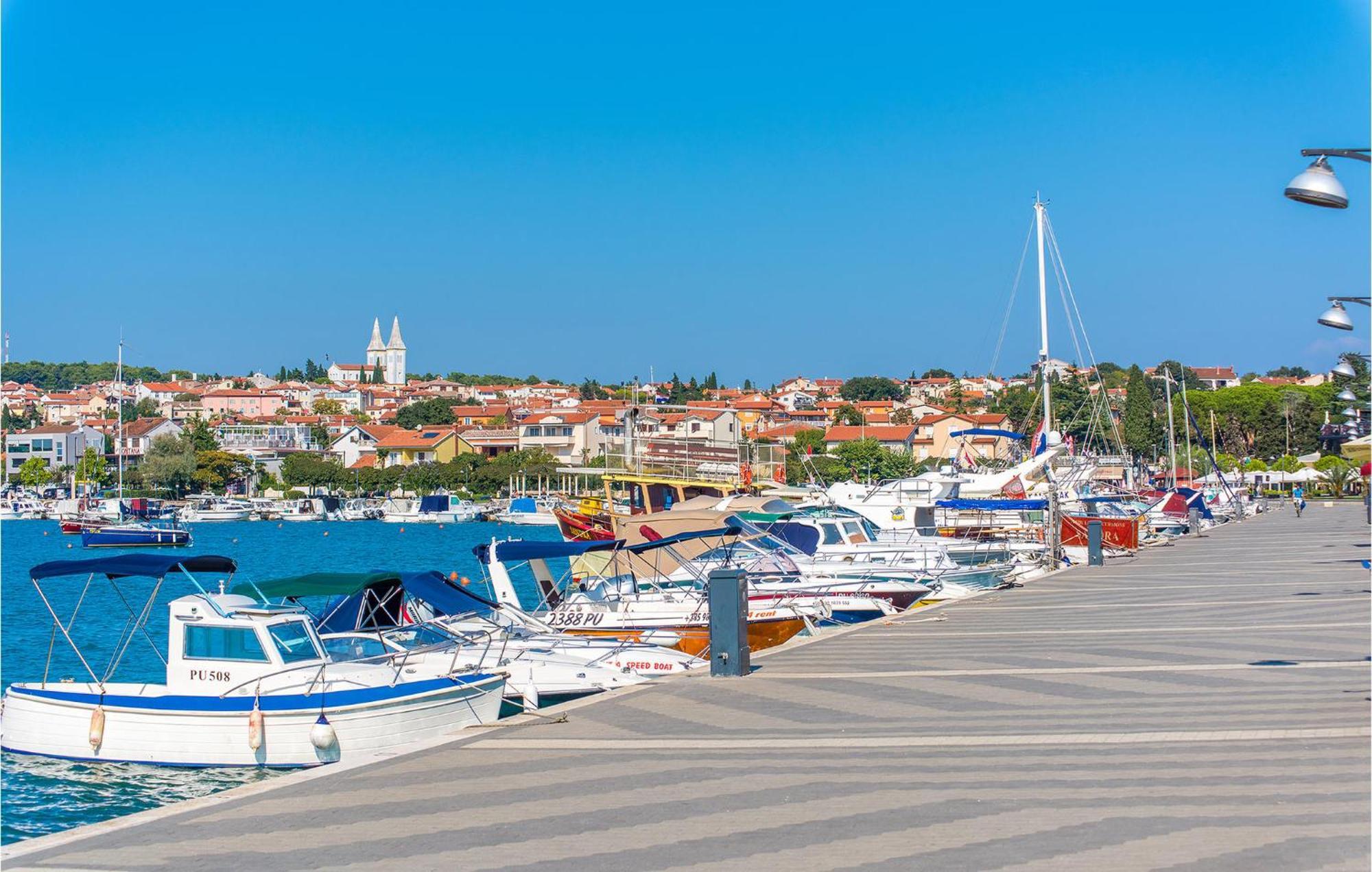 Pet Friendly Apartment In Medulin With Wifi Buitenkant foto