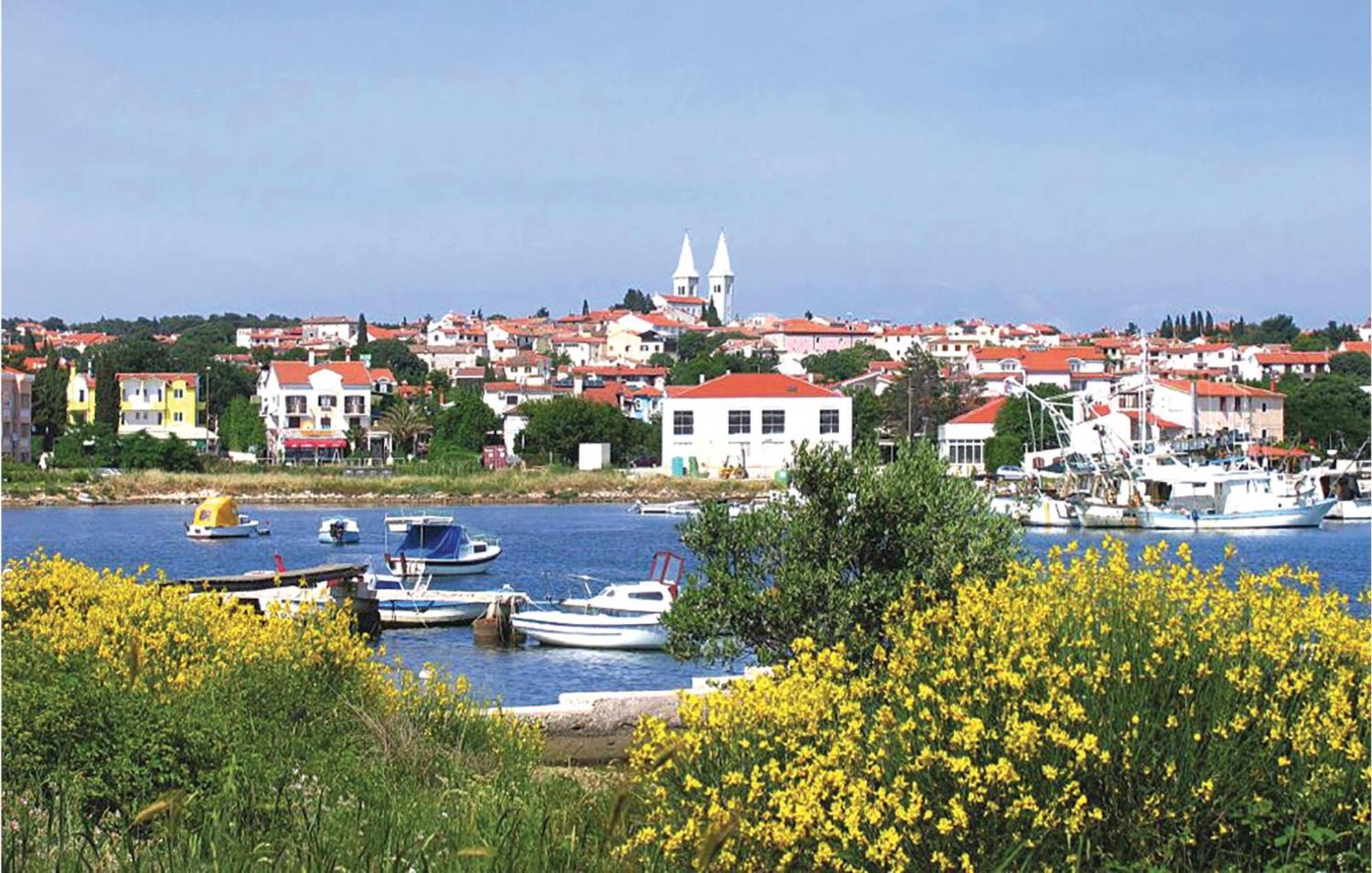 Pet Friendly Apartment In Medulin With Wifi Buitenkant foto